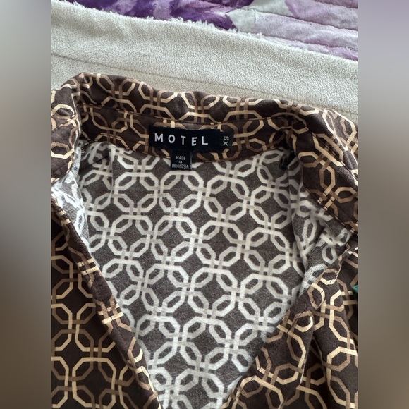 Motel Rocks Brown Geometric Pattern Top - Picture 2 of 4